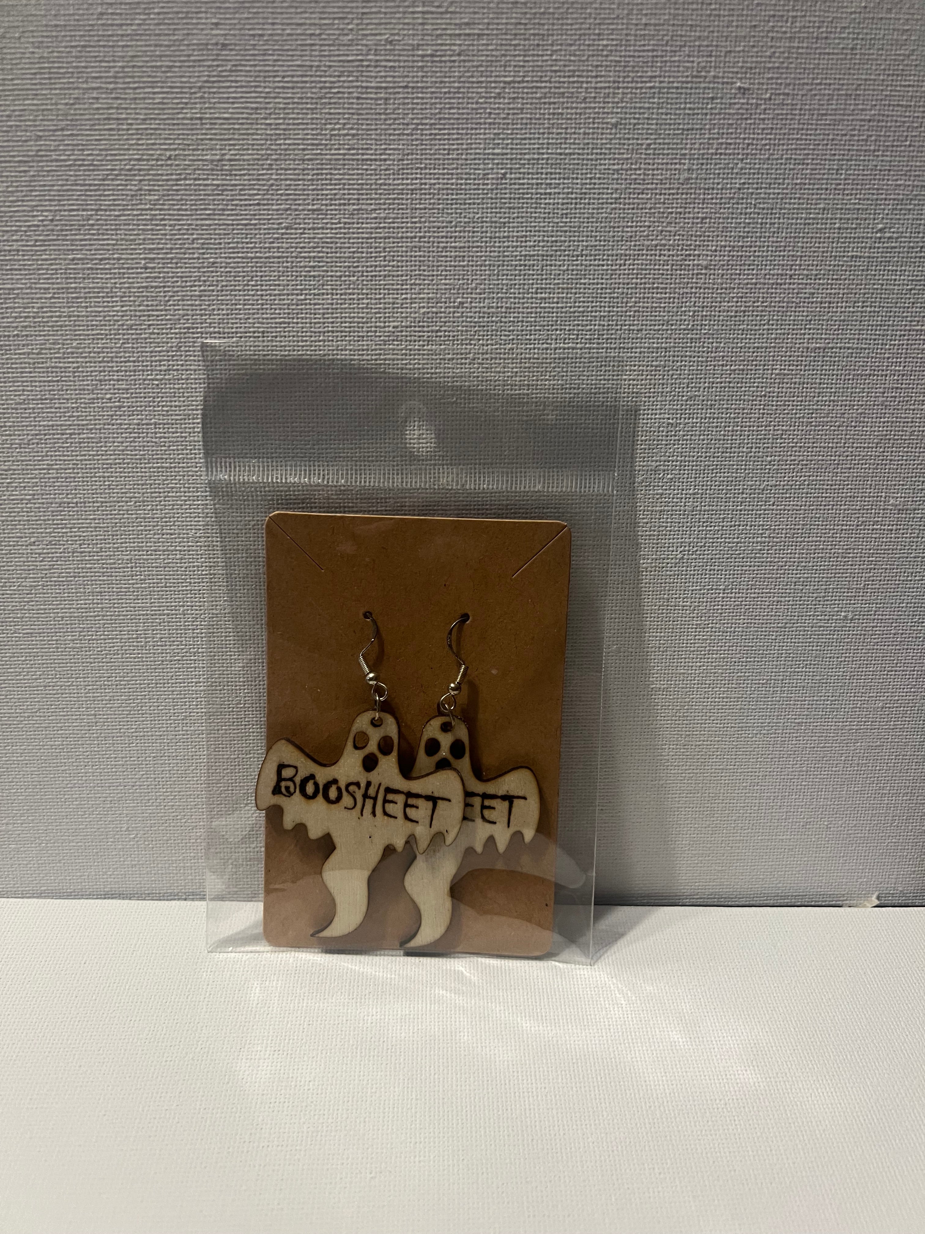 Wood ghost earrings Boosheet